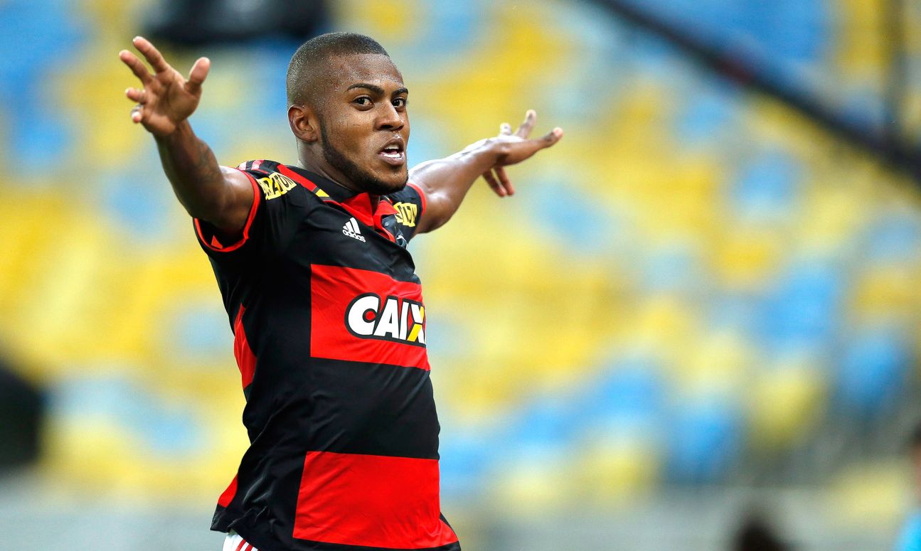 Atacante Marcelo Cirino é oficializado pelo Amazonas FC